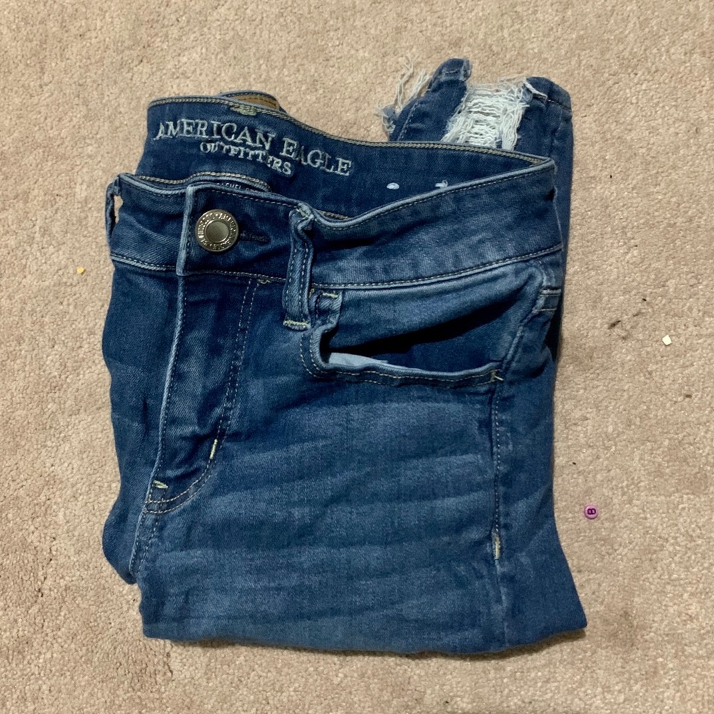 American Eagle Jeans AE Ripped Knee + Ankle 🦅